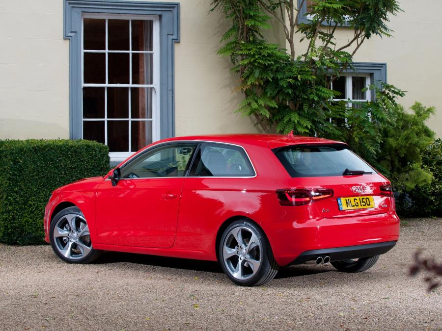  Audi A3 1.8T (8V) 2012 года  (UK) (фото 11 из 30)